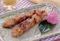 เนื้อไก่ย่างเสียบไม้สไตล์ญี่ปุ่น